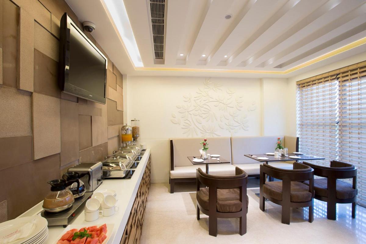 Jasmine Boutique Hotel Jasola Нью-Дели Экстерьер фото