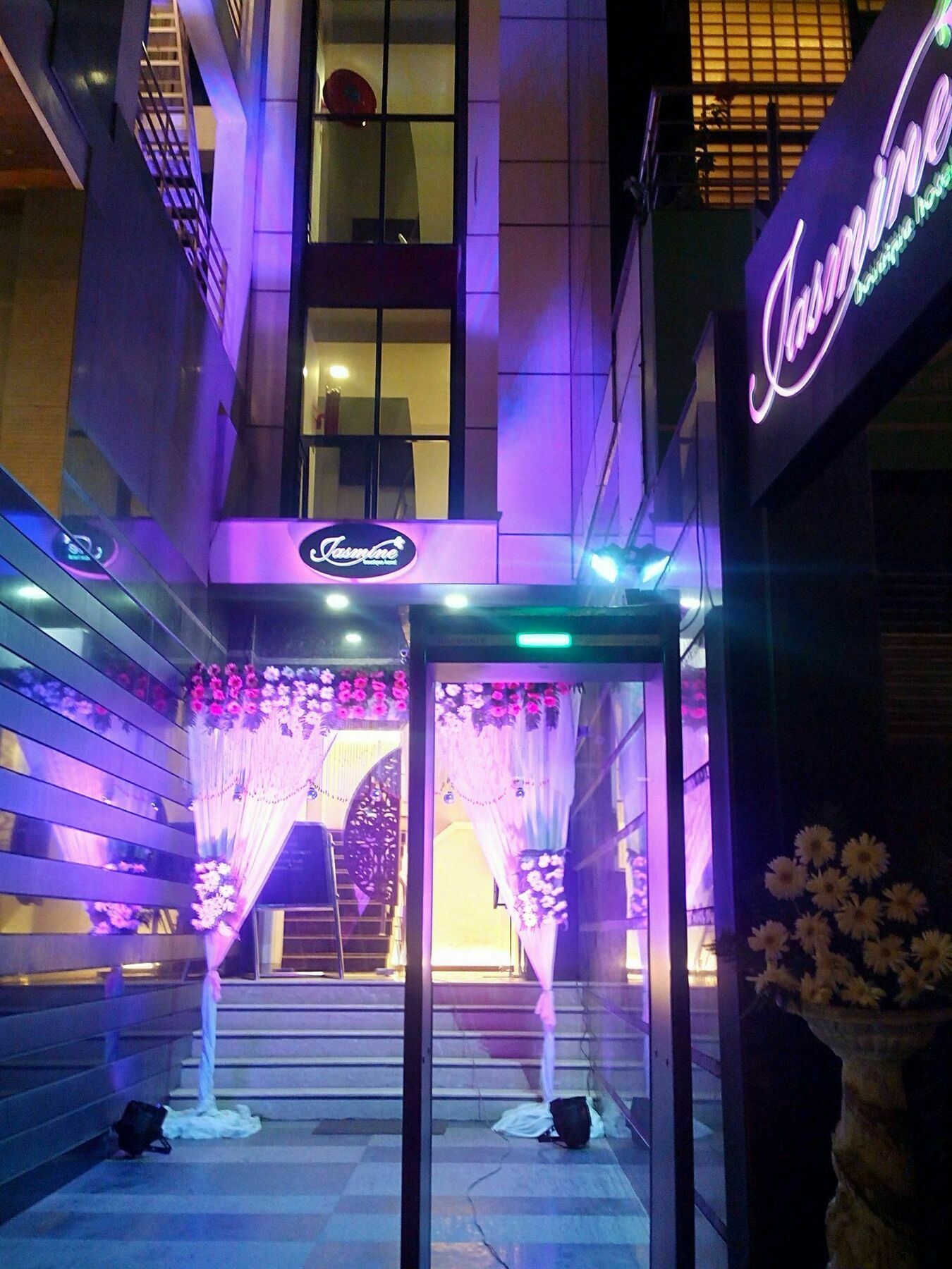 Jasmine Boutique Hotel Jasola Нью-Дели Экстерьер фото